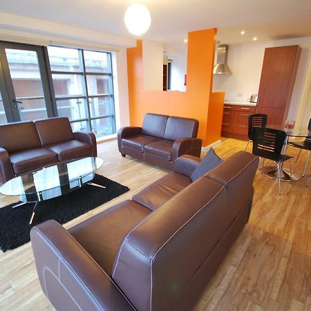 Atana Apartments Manchester Bagian luar foto