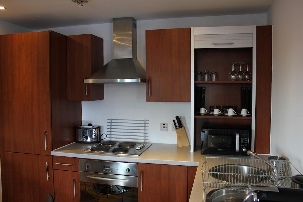 Atana Apartments Manchester Bagian luar foto