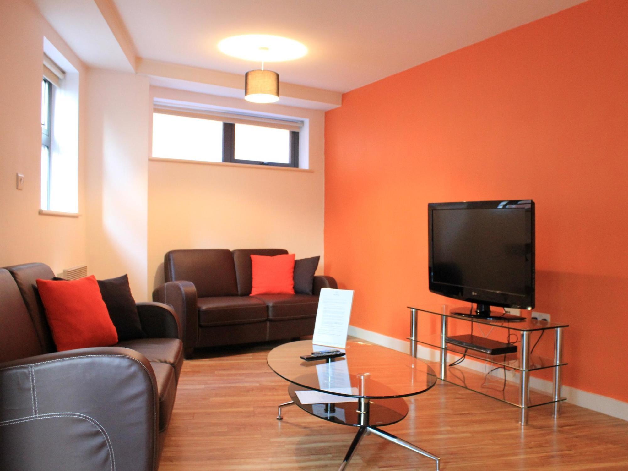 Atana Apartments Manchester Bagian luar foto