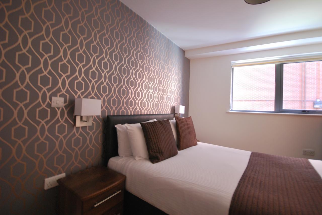 Atana Apartments Manchester Bagian luar foto