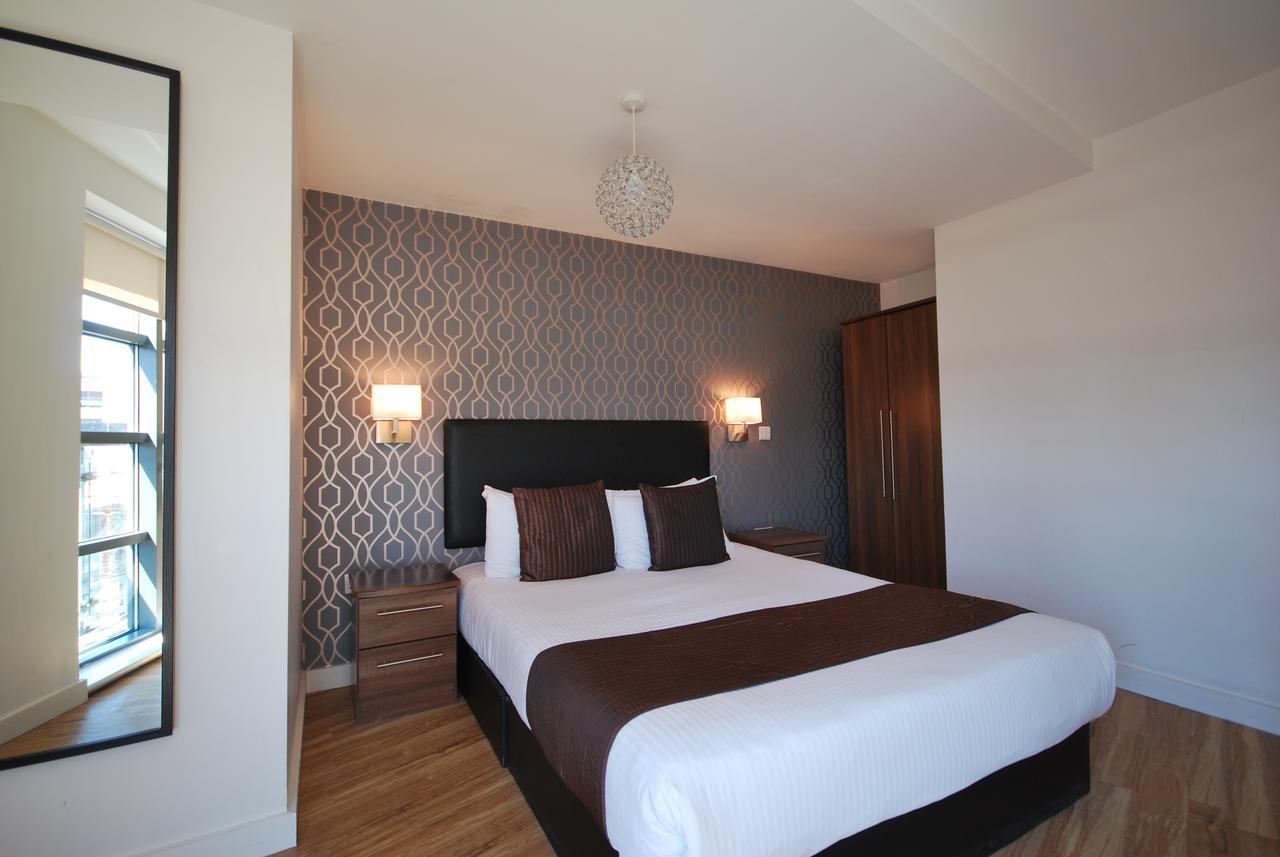 Atana Apartments Manchester Bagian luar foto
