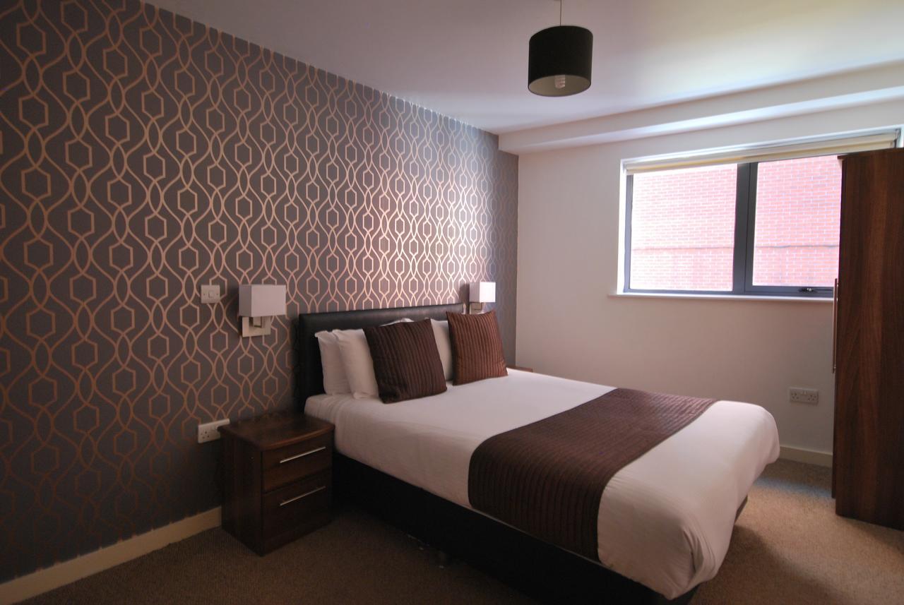 Atana Apartments Manchester Bagian luar foto