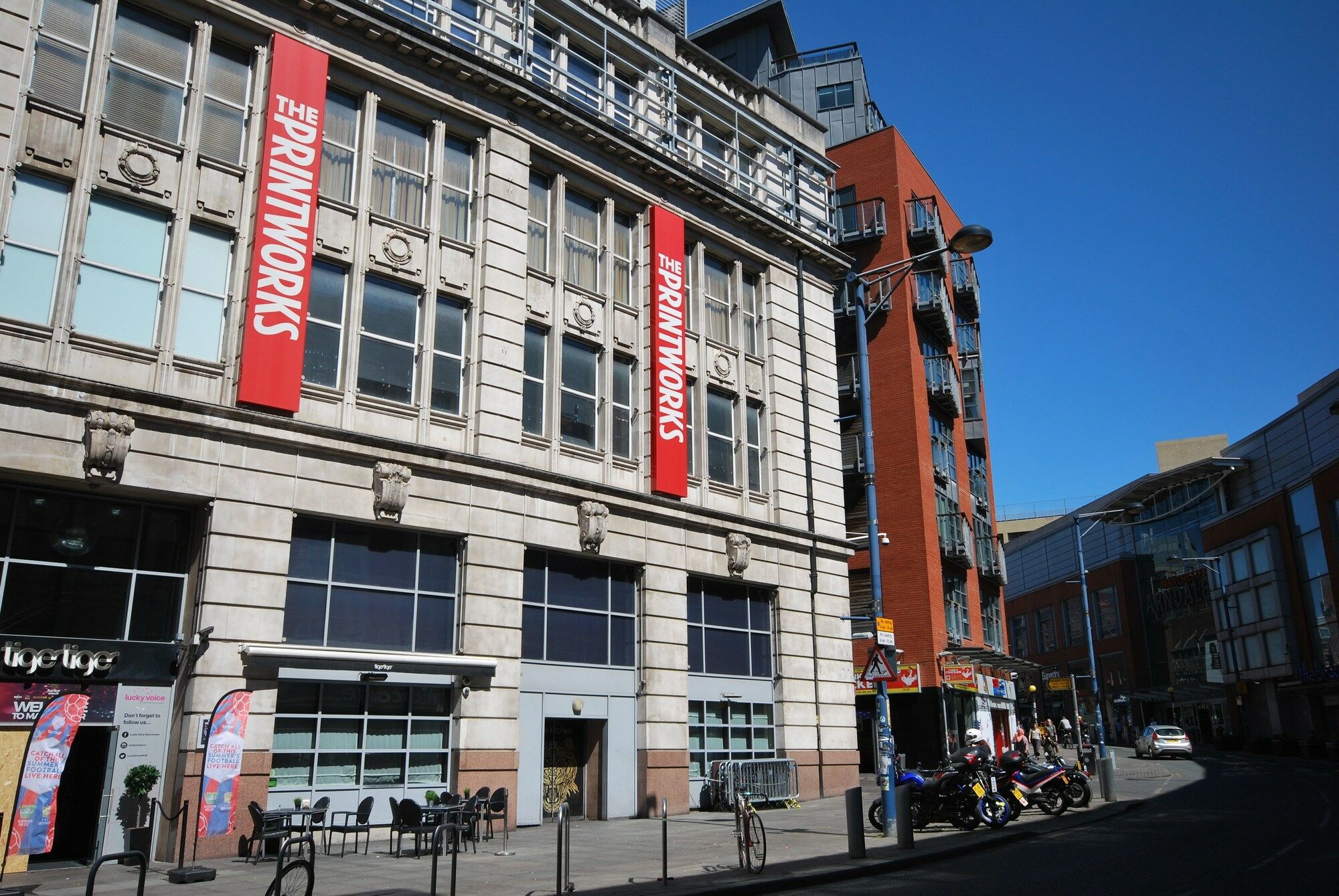 Atana Apartments Manchester Bagian luar foto